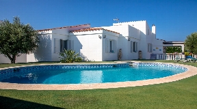 Grande villa à vendre à Sol Del Este sur Minorque avec vue panoramique