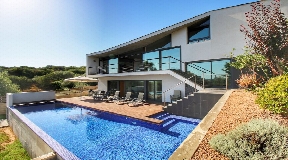 Superbe villa à vendre à Minorque avec haut standing construite à Cala Llonga
