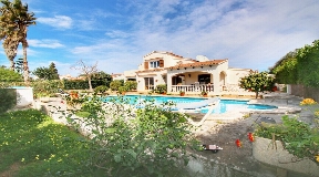 Villa Casa Parasio sur Menorca à Trebaluger à vendre
