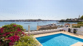 Magnifique villa surplombant le port de Mahon avec une vue imprenable