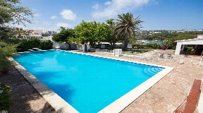 Superbe villa à vendre à Minorque avec vue sur la mer