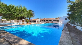 Villa de luxe avec accès direct à la mer à Minorque à vendre