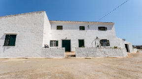 Jolie propriété à vendre avec vue sur la mer au sud de Sant Climent