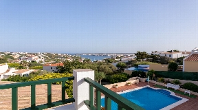 Villa à vendre avec vue superbe sur le port de Mahón